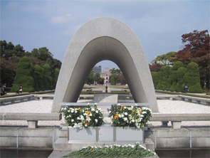 慰霊碑2.jpg